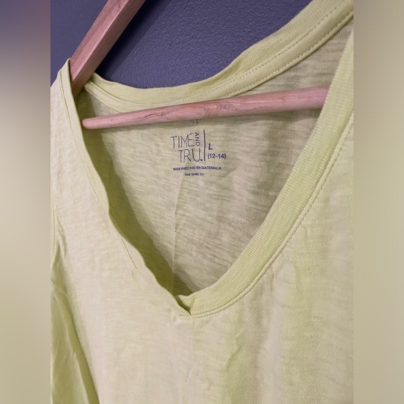Time and Tru green tank top - Picture 2 of 3